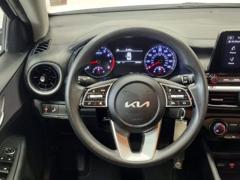Used 2024 Kia Forte LXS w/ LXS Technology Package FWD image 29
