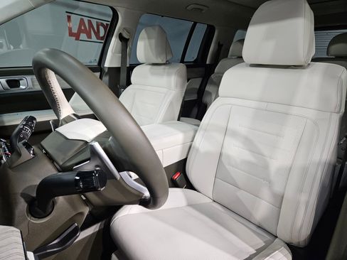 Used 2025 Hyundai Santa Fe Calligraphy FWD image 25