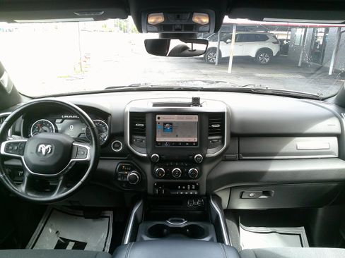 Used 2022 RAM 1500 Big Horn AWD/4WD image 17