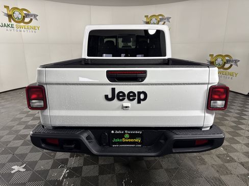 New 2026 Jeep Gladiator Sport image 7