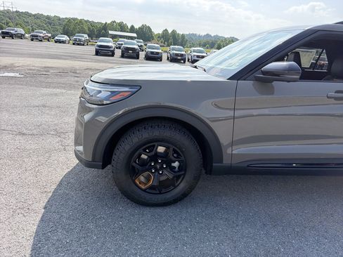 New 2026 Ford Explorer Tremor w/ Tremor Ultimate Package AWD/4WD image 9