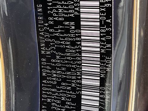 Used 2024 Toyota Corolla LE image 29