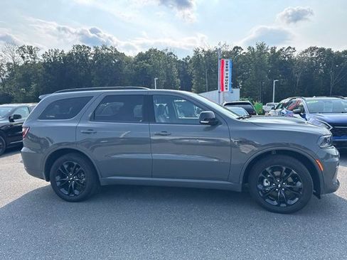 Used 2025 Dodge Durango R/T AWD/4WD image 3