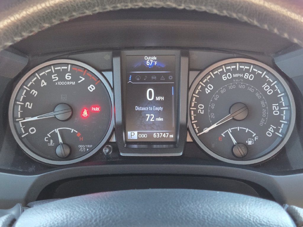 Used 2020 Toyota Tacoma TRD Off-Road w/ TRD Premium Off Road Package AWD/4WD image 33