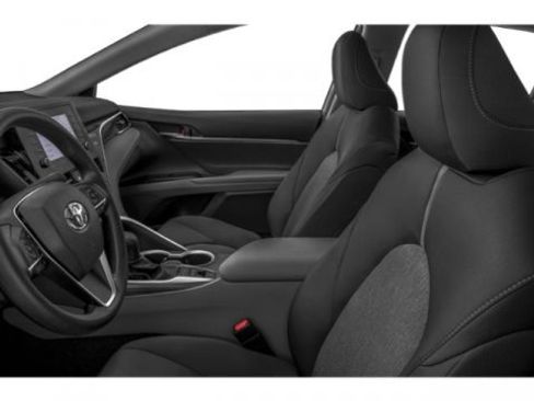 Used 2022 Toyota Camry XSE image 9