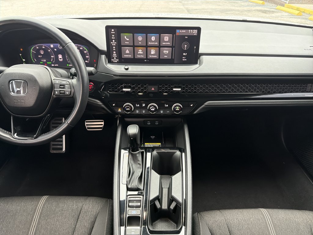 Used 2025 Honda Accord Sport image 16