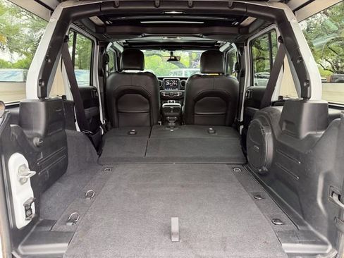 Used 2023 Jeep Wrangler Sahara w/ Cold Weather Group AWD/4WD image 22