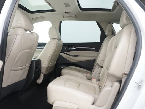 Used 2018 Buick Enclave Premium w/ Experience Buick Package AWD/4WD image 19