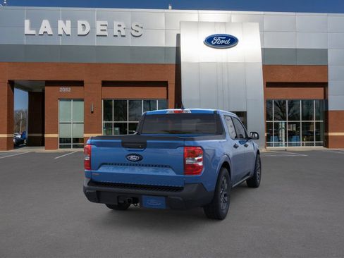 New 2025 Ford Maverick XLT image 8