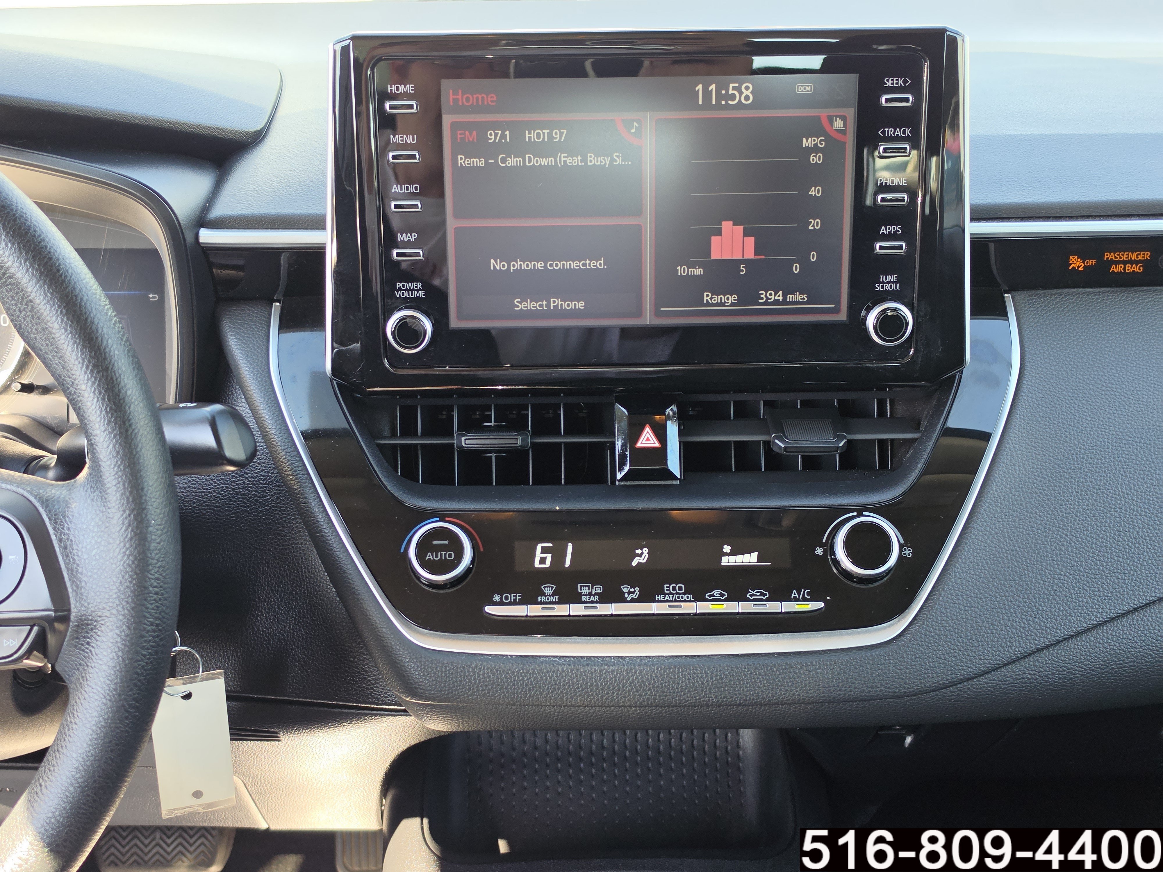 Used 2020 Toyota Corolla LE FWD image 25
