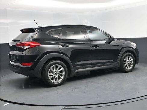 Used 2016 Hyundai Tucson SE w/ Option Group 02 image 4