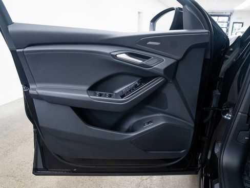 Used 2025 Audi Q6 e-tron Premium Plus w/ Premium Plus image 17