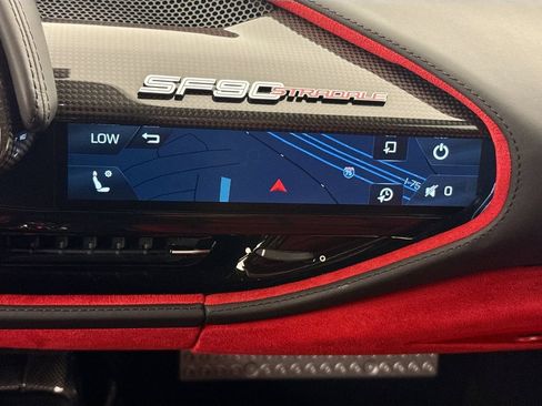 Used 2022 Ferrari SF90 Stradale AWD/4WD image 13
