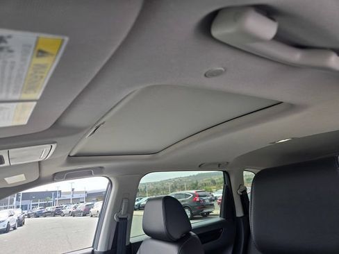 Used 2023 Honda CR-V EX-L image 10