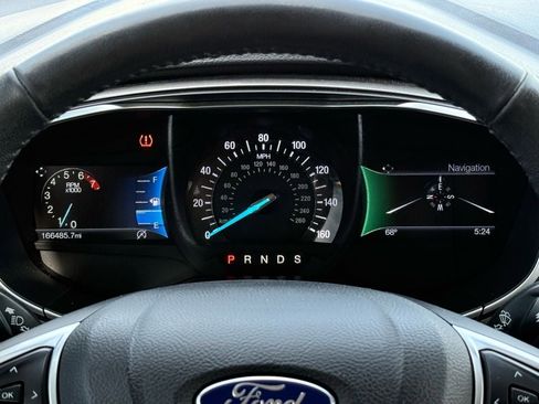 Used 2017 Ford Fusion SE w/ Fusion SE Technology Package image 23