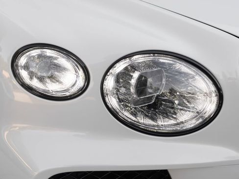 Certified 2023 Bentley Bentayga Speed AWD/4WD image 15