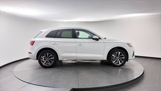 Used 2023 Audi Q5 2.0T Premium Plus w/ Premium Plus Package AWD/4WD image 9