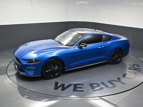 Used 2021 Ford Mustang Coupe w/ Equipment Group 101A RWD image 29