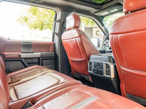 Used 2018 Ford F150 Platinum w/ Equipment Group 701A Luxury image 43