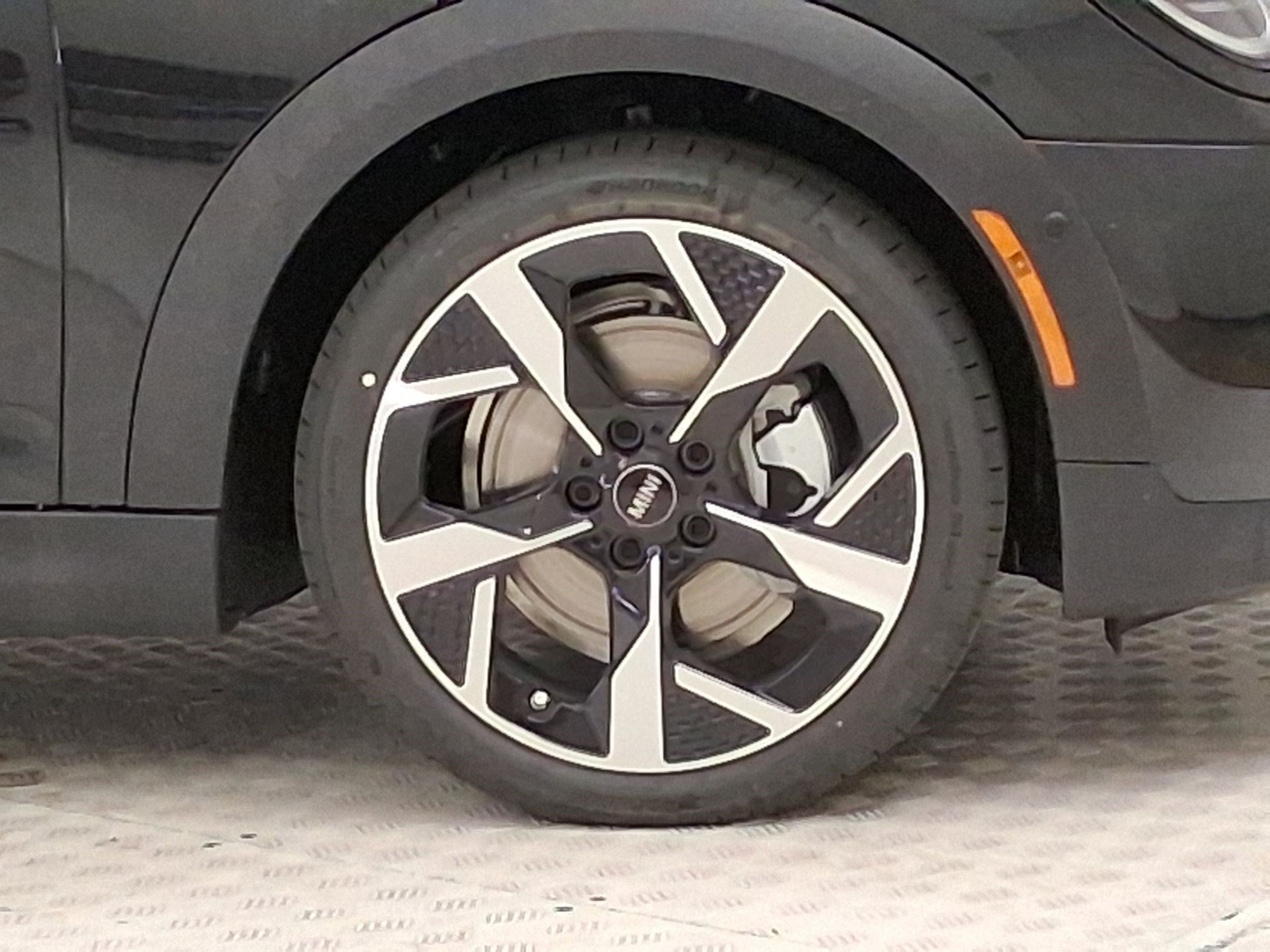 New 2026 MINI Cooper 2-Door Hardtop FWD image 10