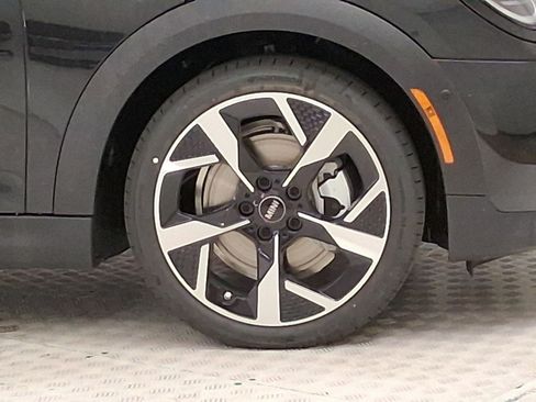New 2026 MINI Cooper 2-Door Hardtop FWD image 10