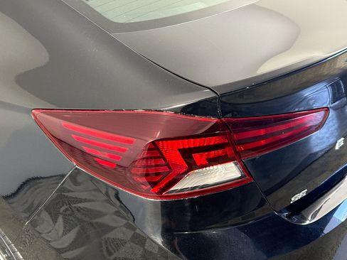 Used 2019 Hyundai Elantra SE w/ Cargo Package image 35
