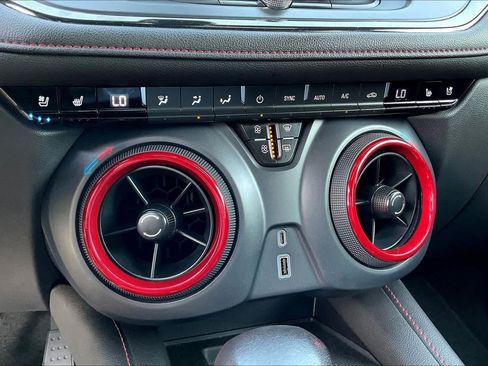 Used 2022 Chevrolet Blazer RS w/ Enhanced Convenience Package AWD/4WD image 34