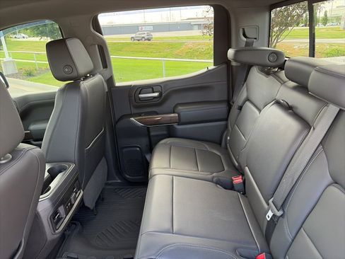 Used 2020 Chevrolet Silverado 1500 LT Trail Boss w/ Midnight Edition AWD/4WD image 45