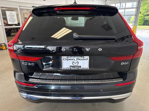 Used 2023 Volvo XC60 B6 Ultimate w/ Protection Package Premier AWD/4WD image 6