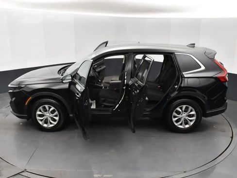 Used 2025 Honda CR-V LX image 7