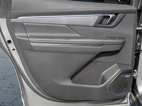 New 2025 Buick Enclave Sport Touring w/ Super Cruise Package image 12