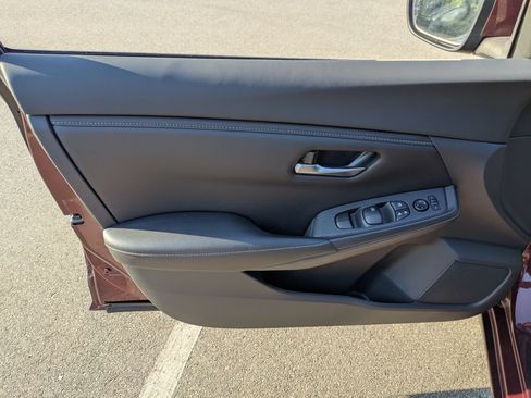 Used 2022 Nissan Sentra SV w/ All-Weather Package FWD image 15