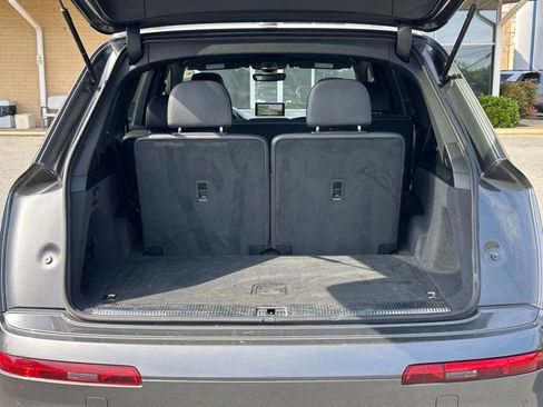Used 2018 Audi Q7 3.0T Premium AWD/4WD image 42