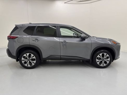 Used 2023 Nissan Rogue SV AWD/4WD image 6