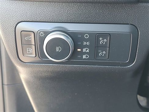 Used 2022 Ford Escape Titanium image 29