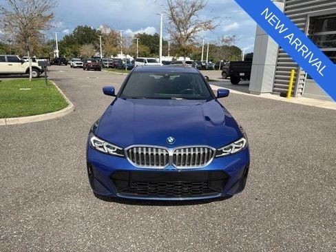 Used 2023 BMW 330i Sedan w/ M Sport Package RWD image 11