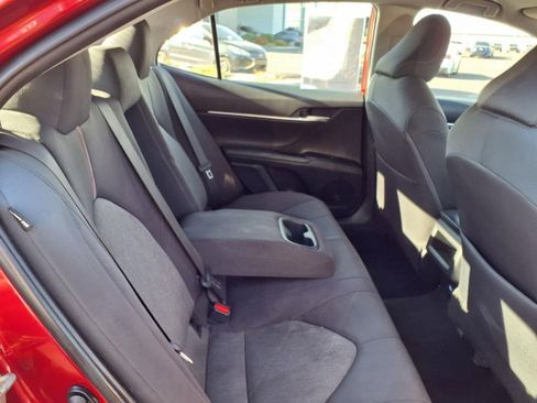 Used 2019 Toyota Camry LE image 22