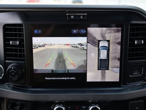 Used 2025 Ford F250 Platinum image 19