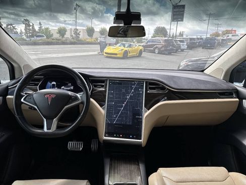 Used 2016 Tesla Model X Performance AWD/4WD image 22