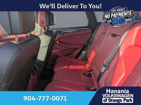 Used 2023 Porsche Macan S AWD/4WD image 14