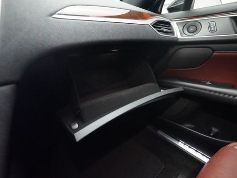 Used 2020 Lincoln MKZ Reserve w/ Monochromatic Package AWD/4WD image 31
