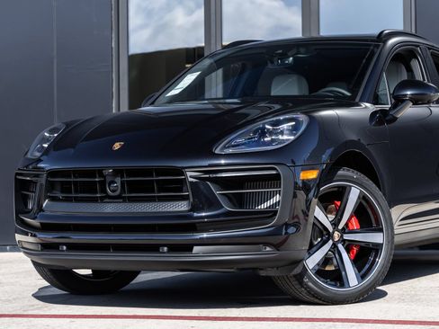 Certified 2026 Porsche Macan S AWD/4WD image 7