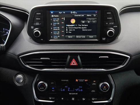 Used 2019 Hyundai Santa Fe SEL FWD image 12