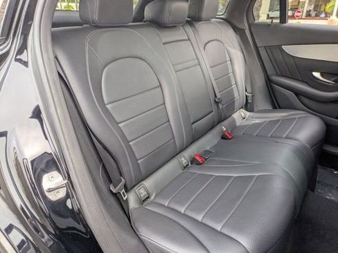 Used 2019 Mercedes-Benz GLC 300 4MATIC image 30