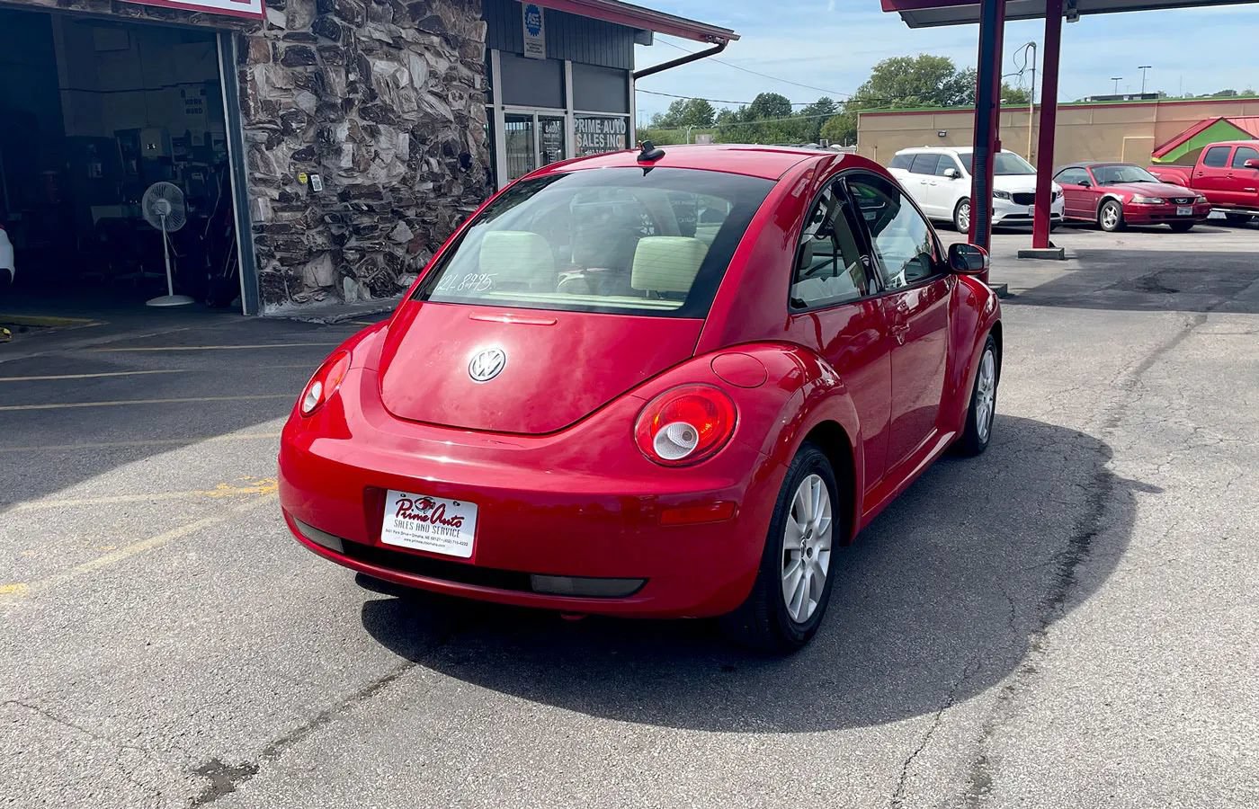 Used 2009 Volkswagen Beetle Coupe FWD image 7