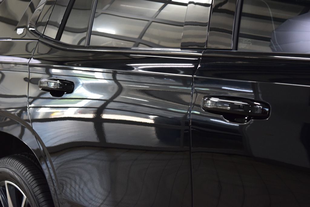 Used 2024 Cadillac Escalade Sport w/ Touring Package AWD/4WD image 17