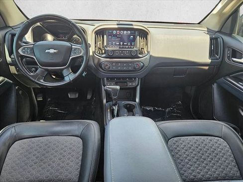 Used 2018 Chevrolet Colorado Z71 w/ Centennial Edition AWD/4WD image 16