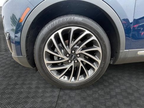 Used 2019 Lincoln Nautilus Reserve AWD/4WD image 13