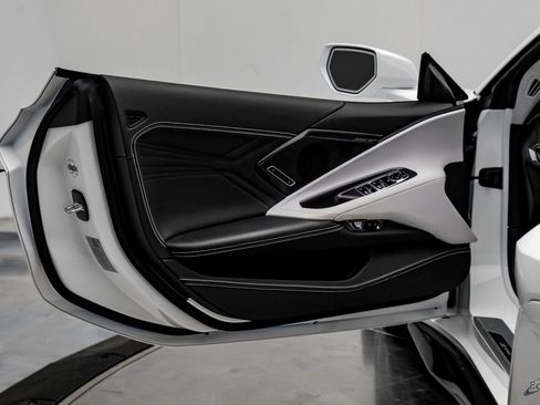 Used 2025 Chevrolet Corvette Z06 w/ Z07 Performance Package image 89