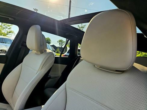Certified 2026 Mercedes-Benz GLC 300 4MATIC image 19